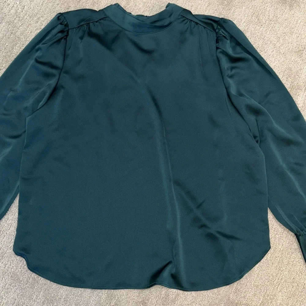 LOFT Green Satin Long-Sleeve Blouse
